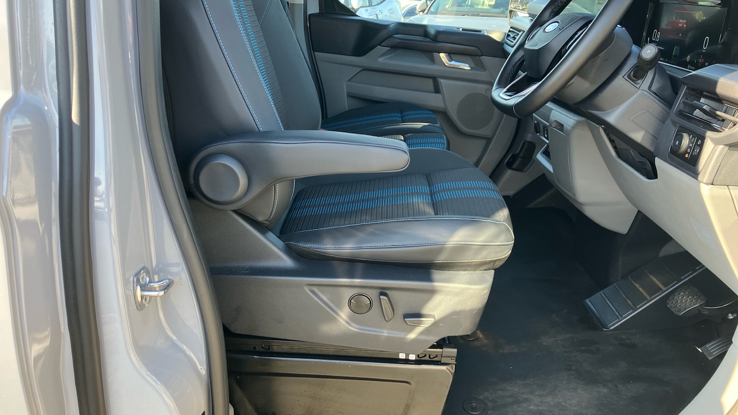 Used Ford Transit Custom 2025 for sale - 77951383: Photo 42