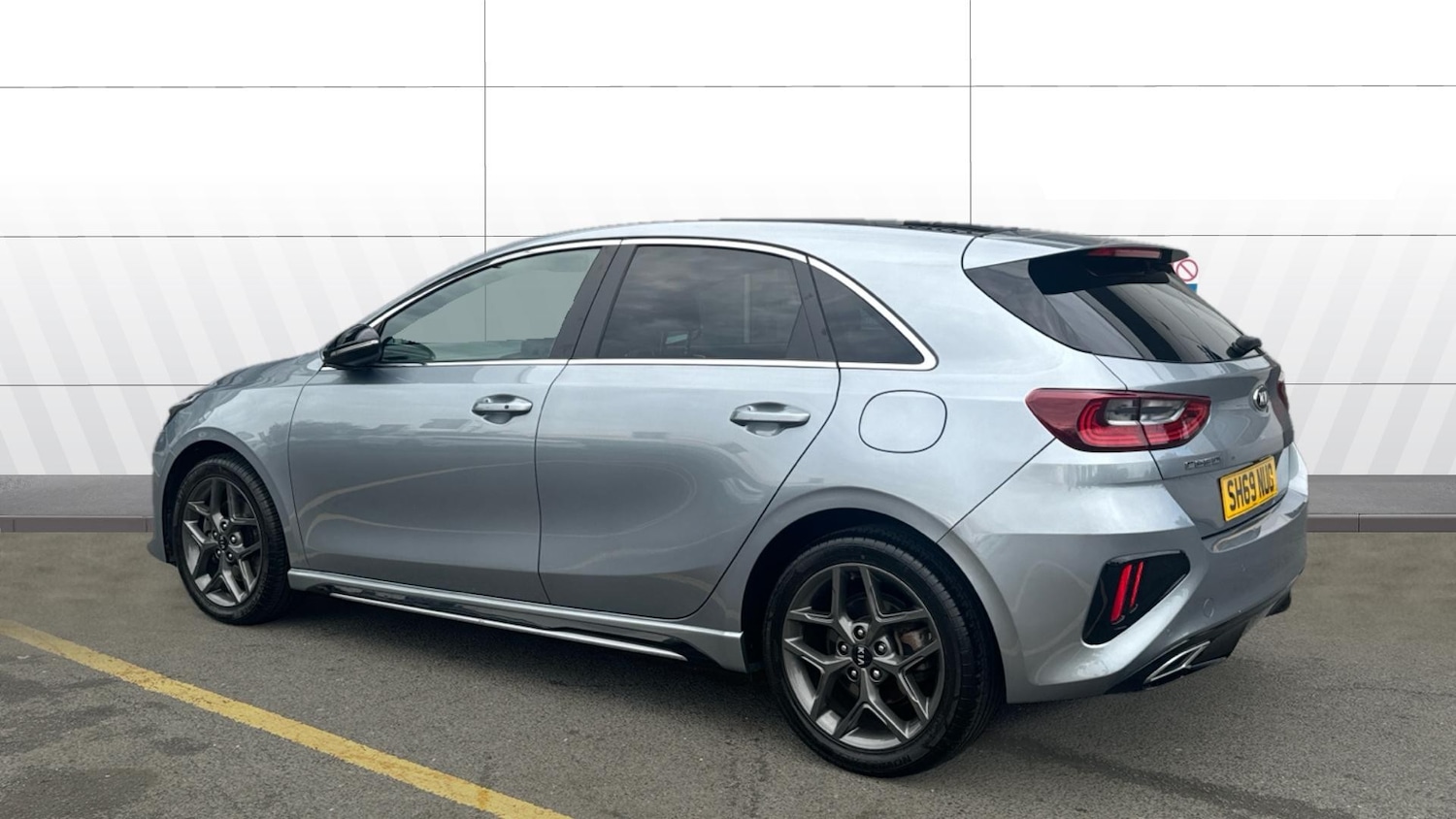 Used Kia Ceed 2019 for sale - 76143604: Photo 2