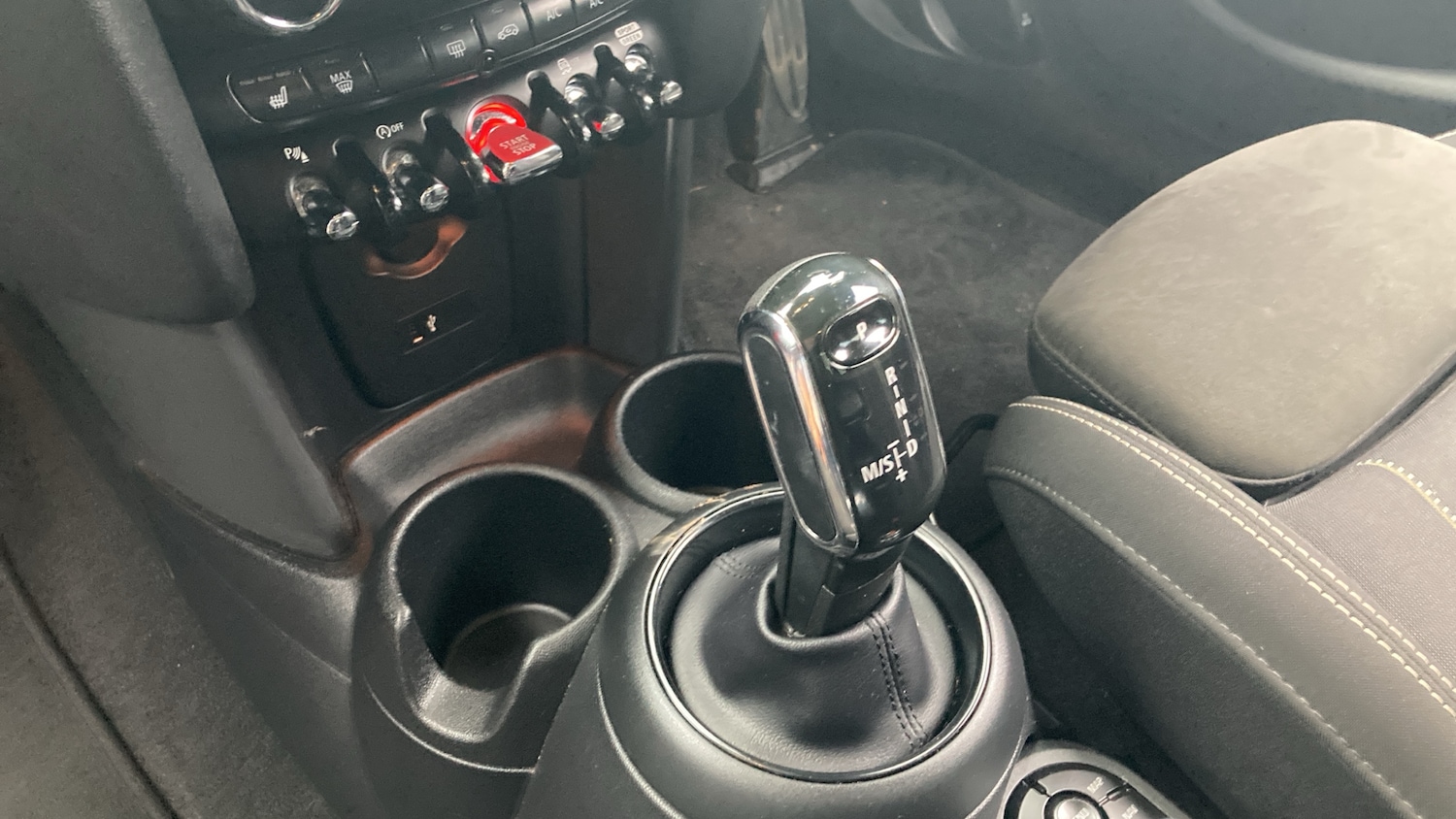 Used MINI Hatch 2019 for sale - 77432525: Photo 13