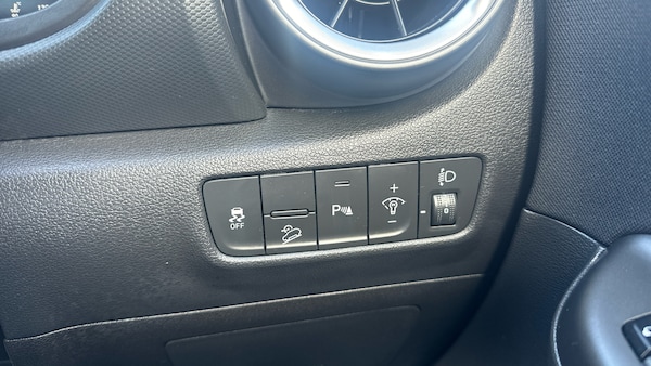 Used Hyundai KONA 2021 for sale - 76192456: Photo 32