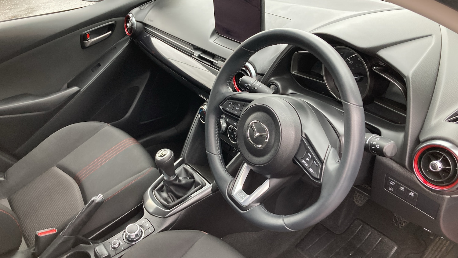 Used Mazda Mazda2 2024 for sale - 77932504: Photo 15