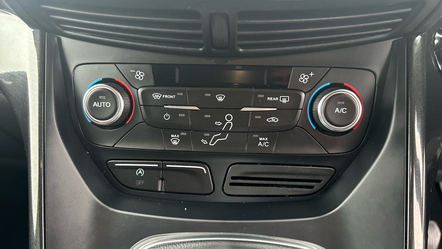 Used Ford Kuga 2017 for sale - 76542740: Photo 11