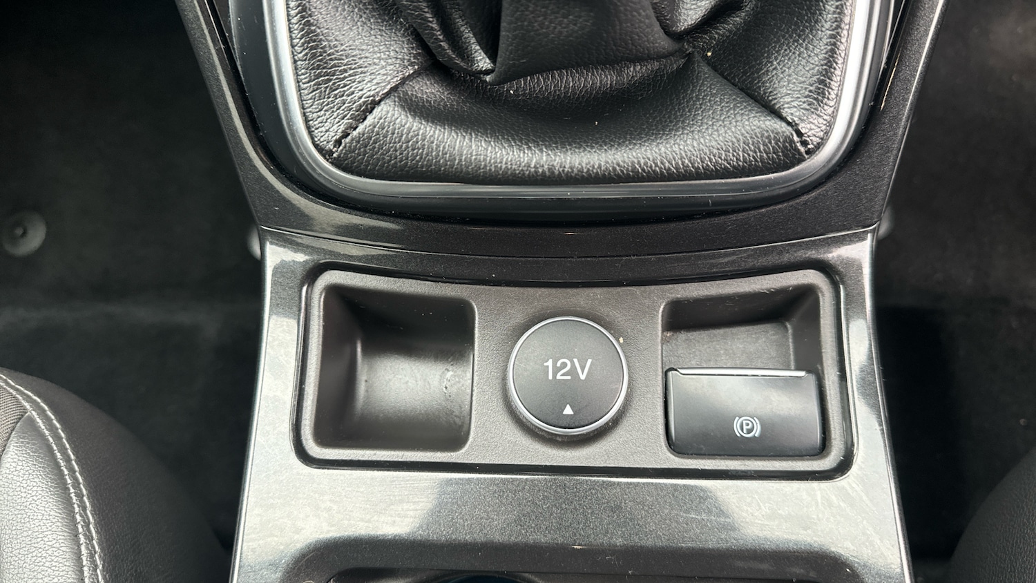 Used Ford Kuga 2017 for sale - 76542740: Photo 37