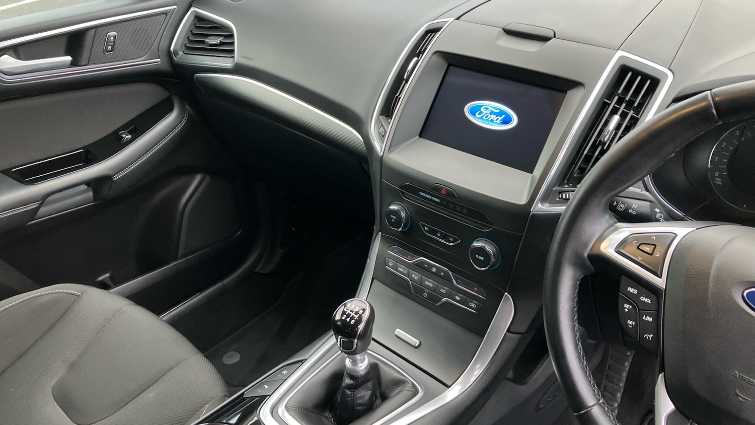 Used Ford S-Max 2023 for sale - 77318251: Photo 15