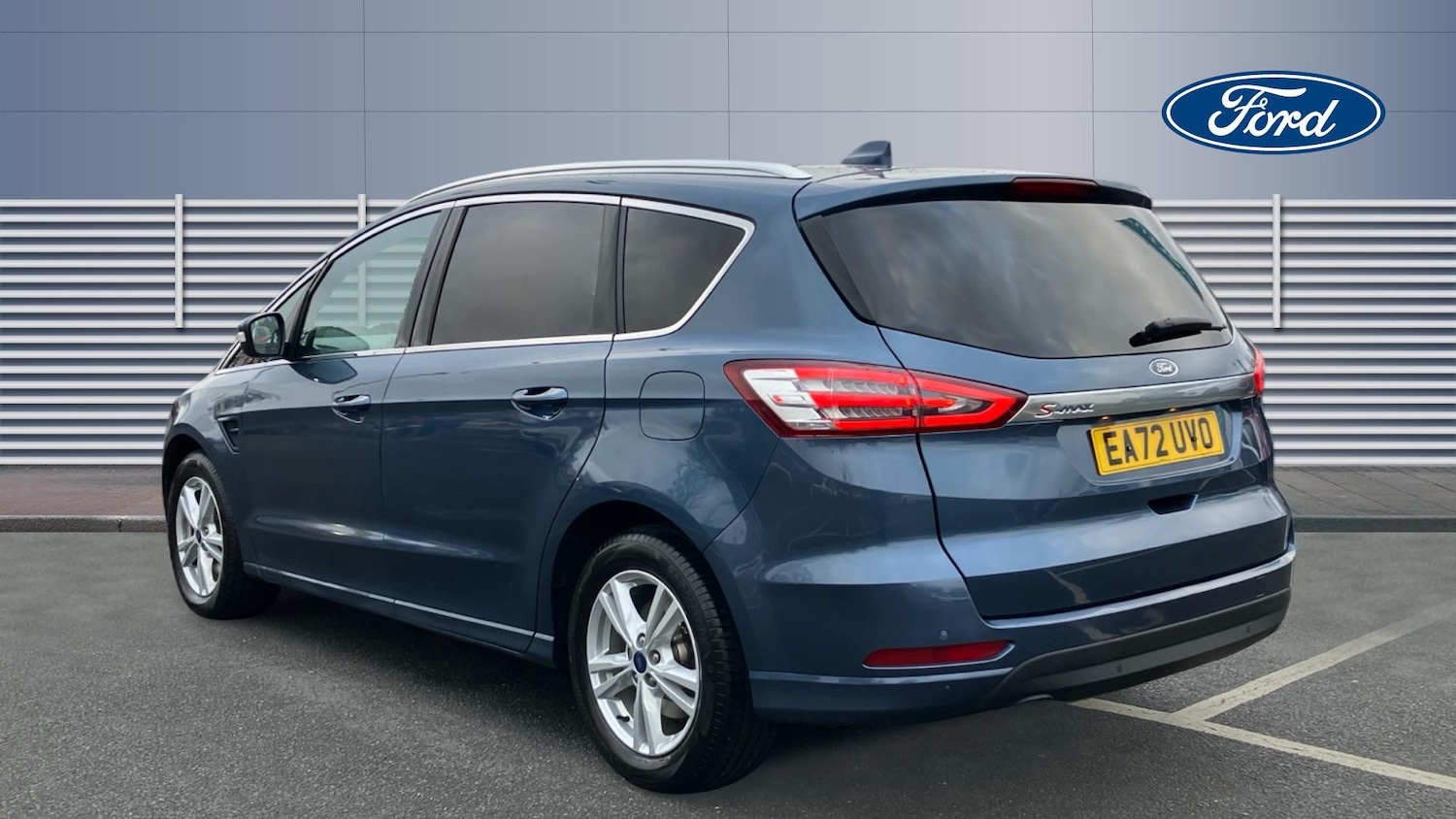 Used Ford S-Max 2023 for sale - 77318251: Photo 2