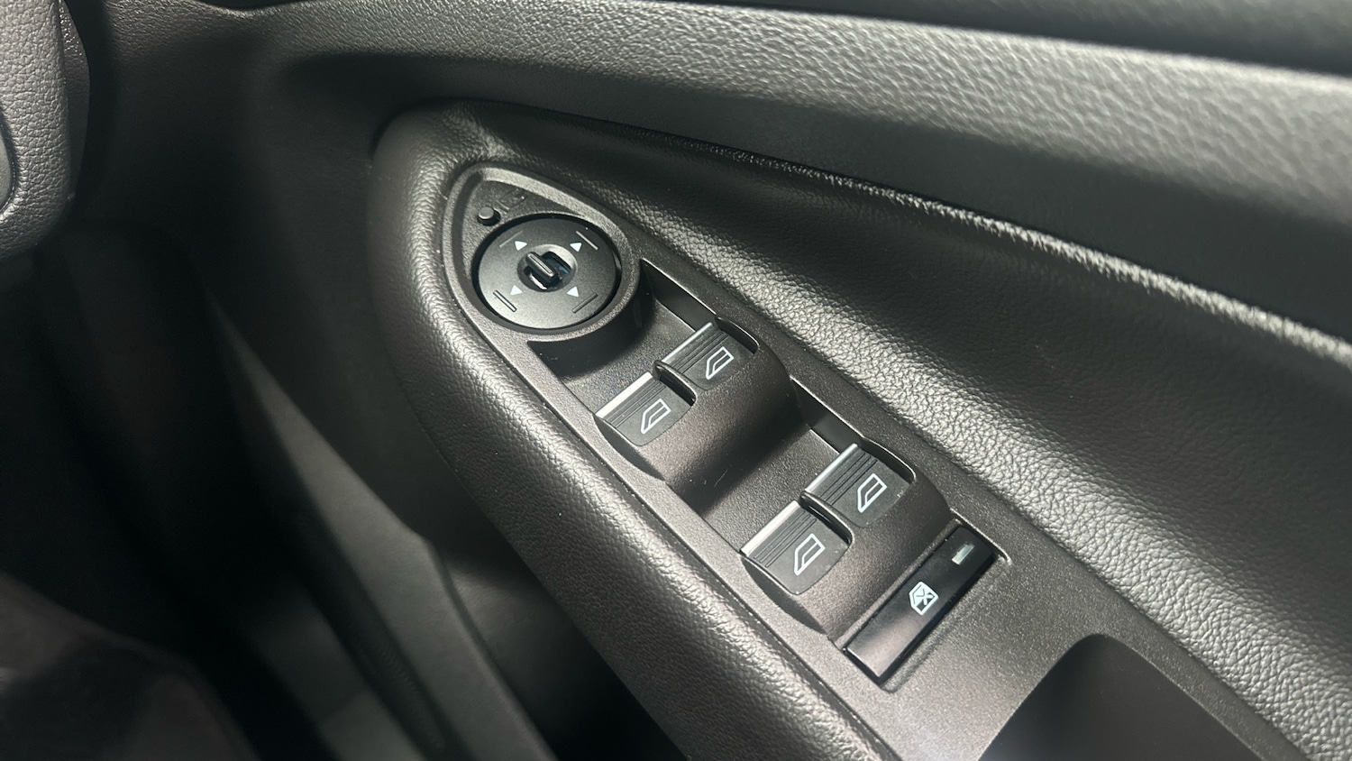 Used Ford Kuga 2019 for sale - 76192448: Photo 30
