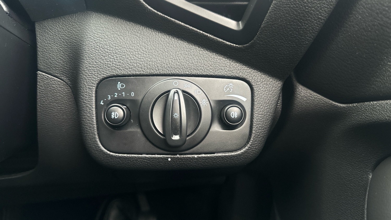 Used Ford Kuga 2019 for sale - 76192448: Photo 32