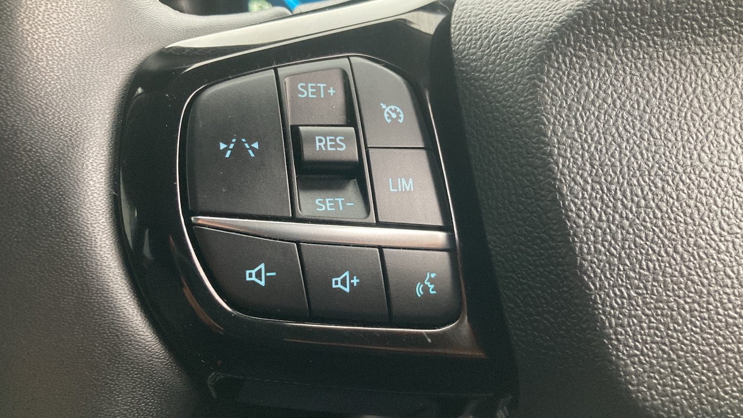 Used Ford Puma 2024 for sale - 76490422: Photo 42