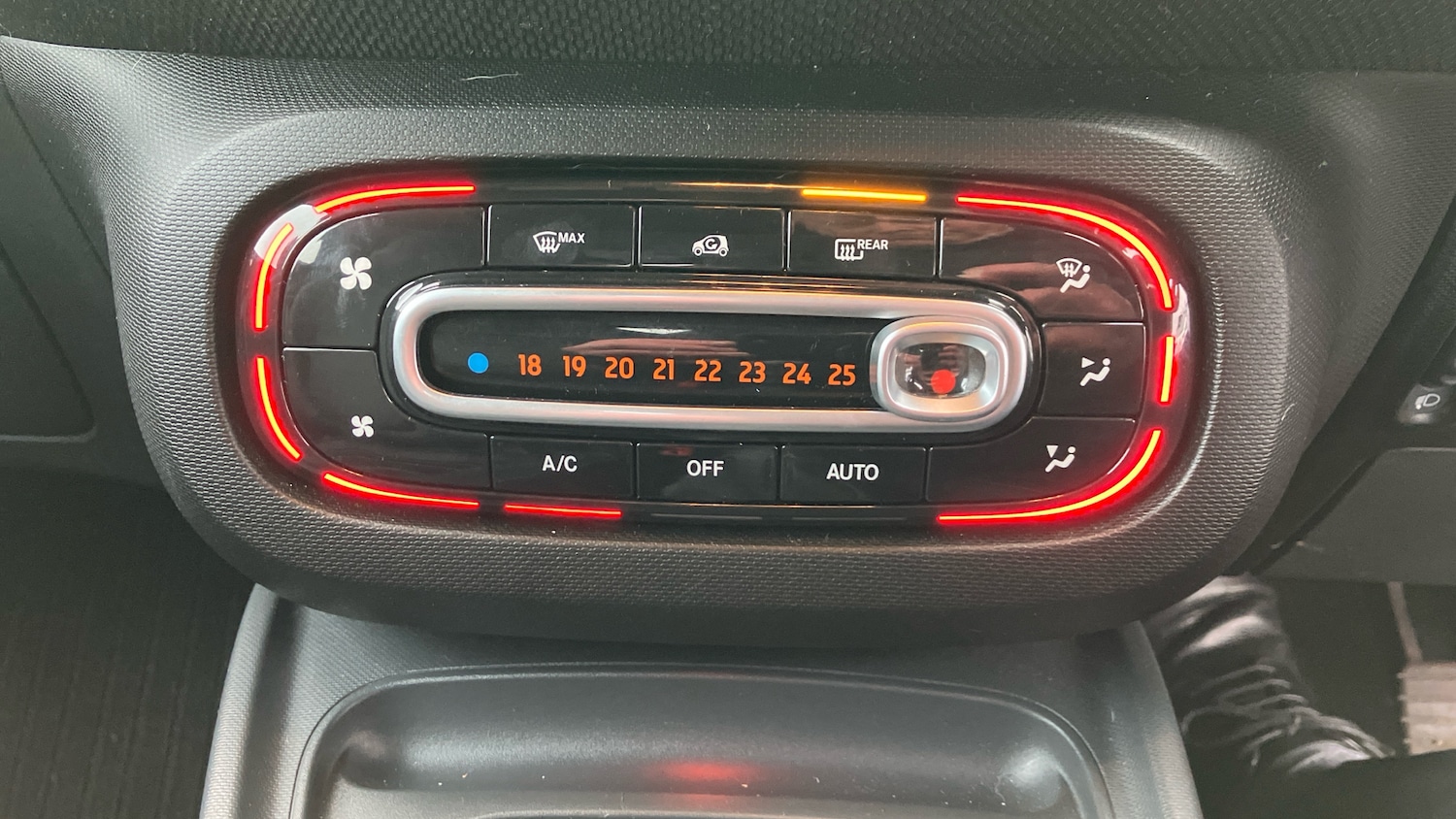 Used smart fortwo 2016 for sale - 77377927: Photo 54