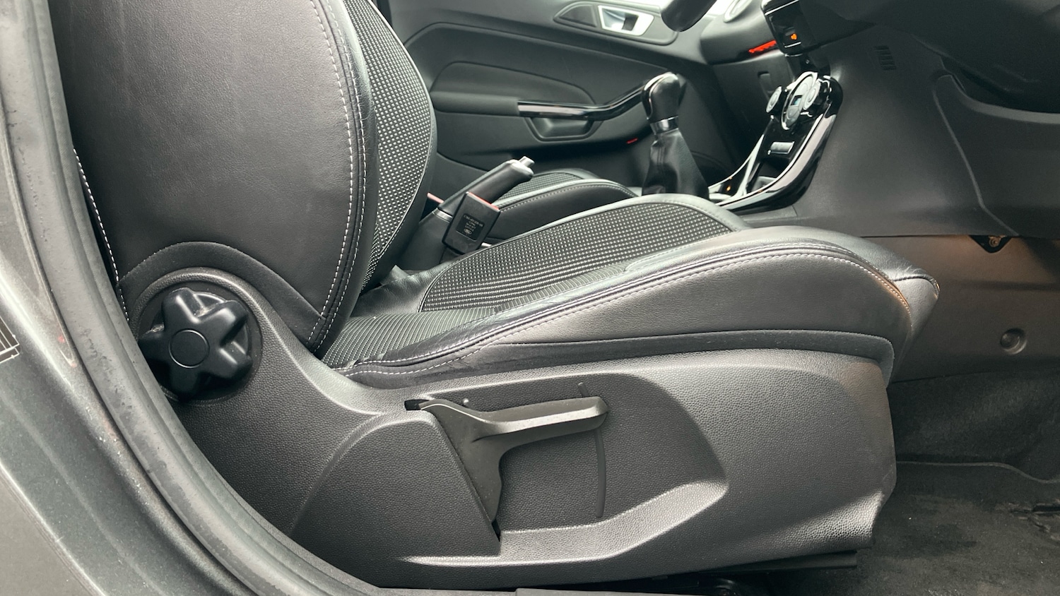 Used Ford Fiesta 2015 for sale - 76594531: Photo 45