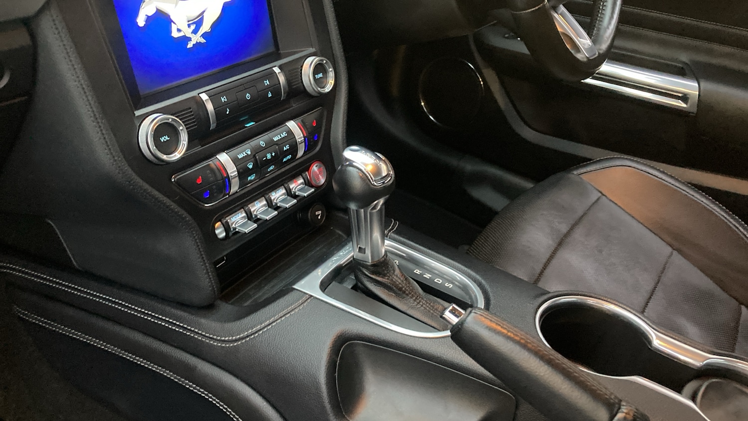 Used Ford Mustang 2018 for sale - 76566184: Photo 17