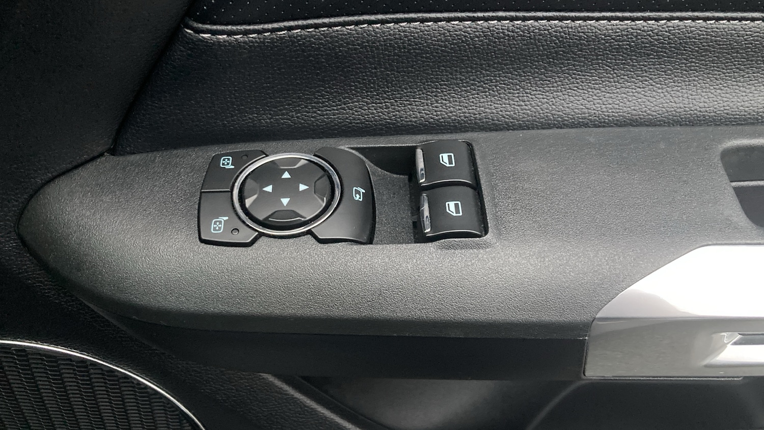 Used Ford Mustang 2018 for sale - 76566184: Photo 32