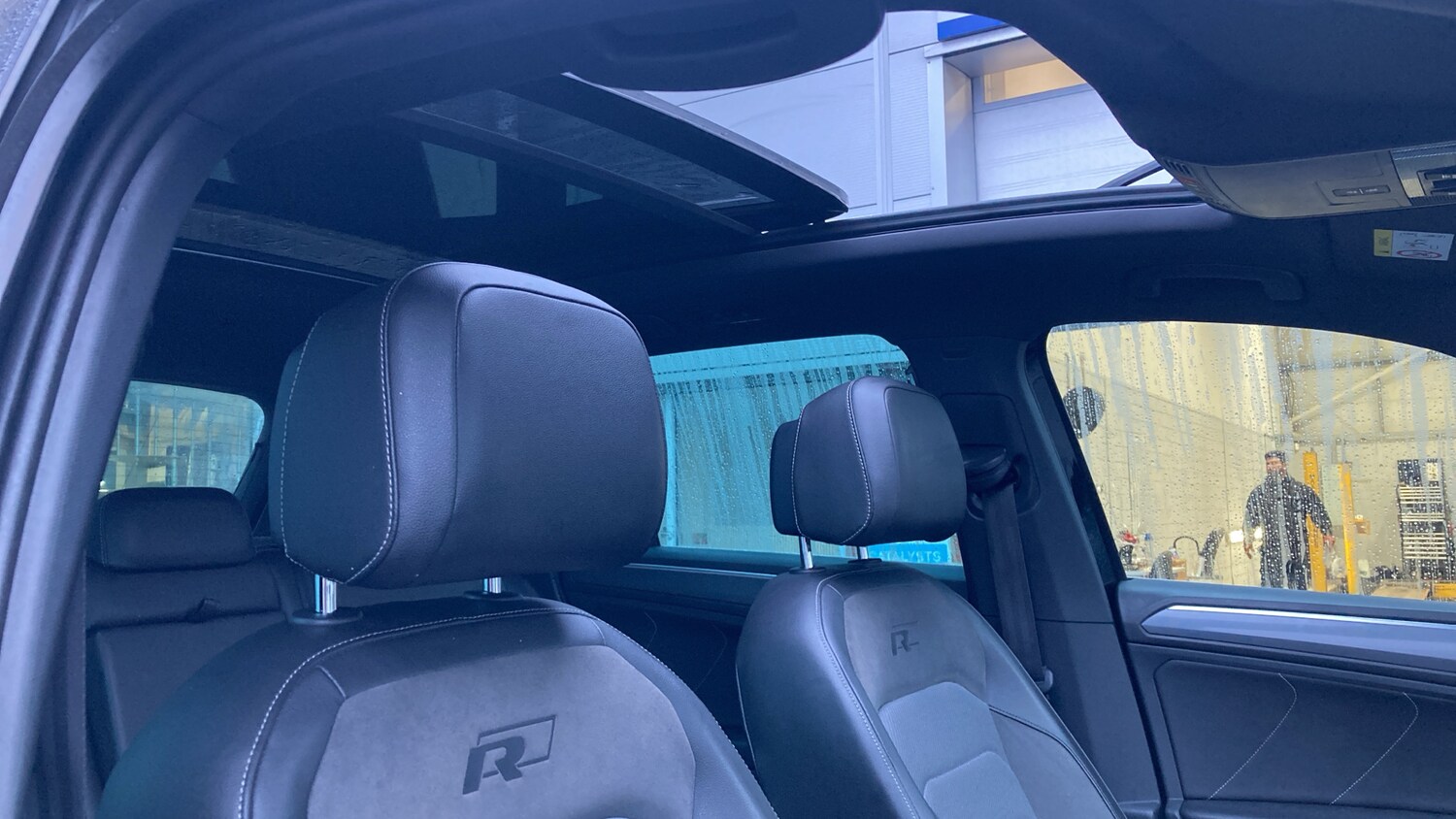 Used Volkswagen Tiguan 2020 for sale - 77432523: Photo 42