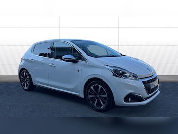 Used Peugeot 208 2019 for sale - 79380957: Photo
