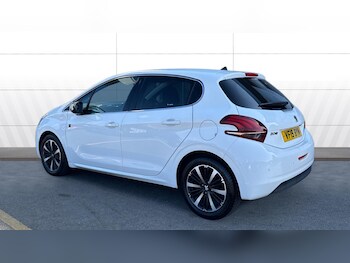 Used Peugeot 208 2019 for sale - 79380957: Photo