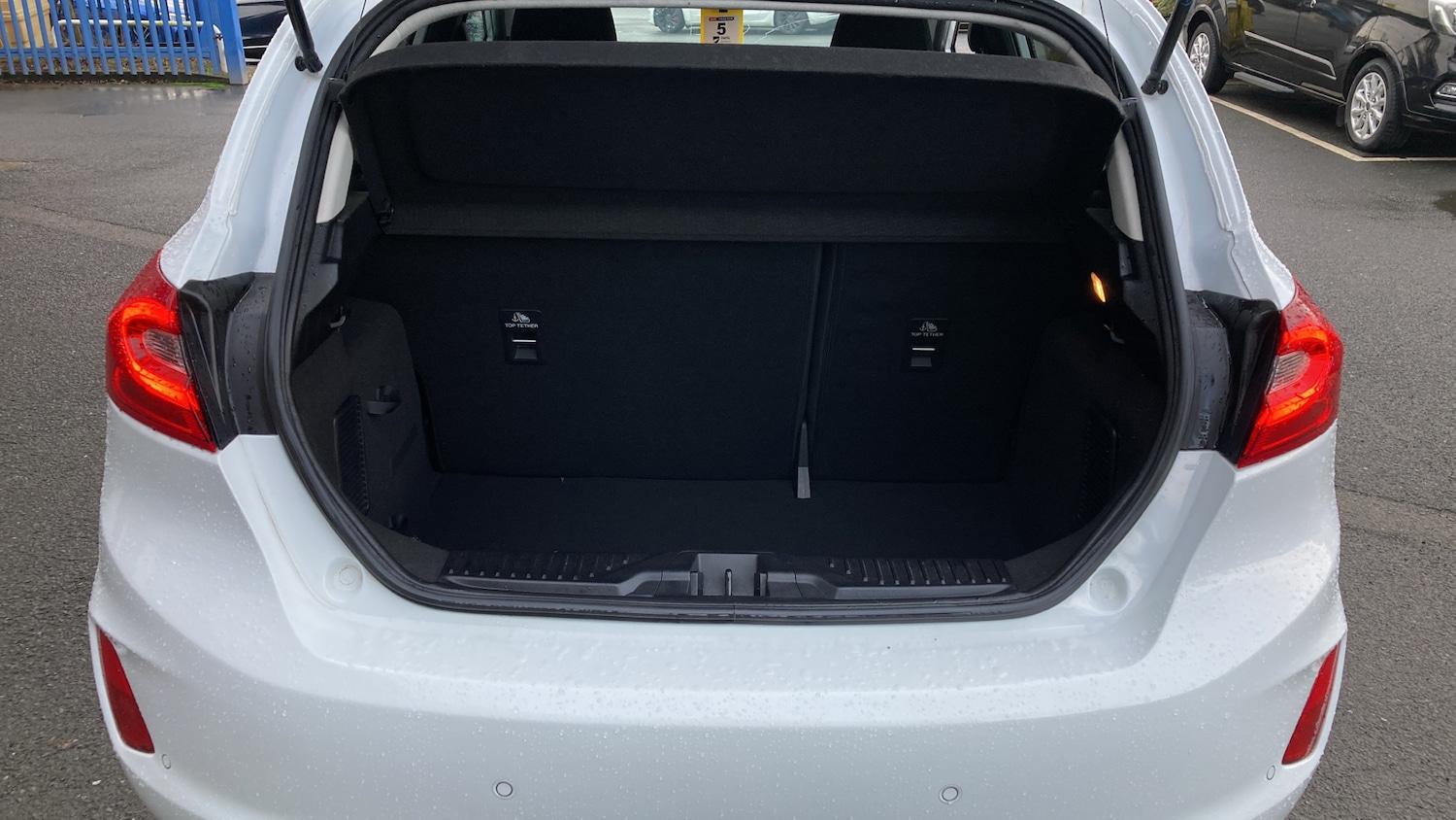 Used Ford Fiesta 2020 for sale - 77045566: Photo 4