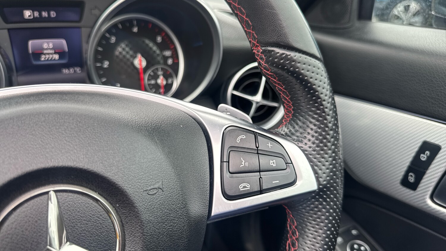 Used Mercedes-Benz SLC 2017 for sale - 76088456: Photo 24