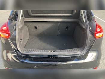 Used Ford Focus 2017 for sale - 78802074: Photo