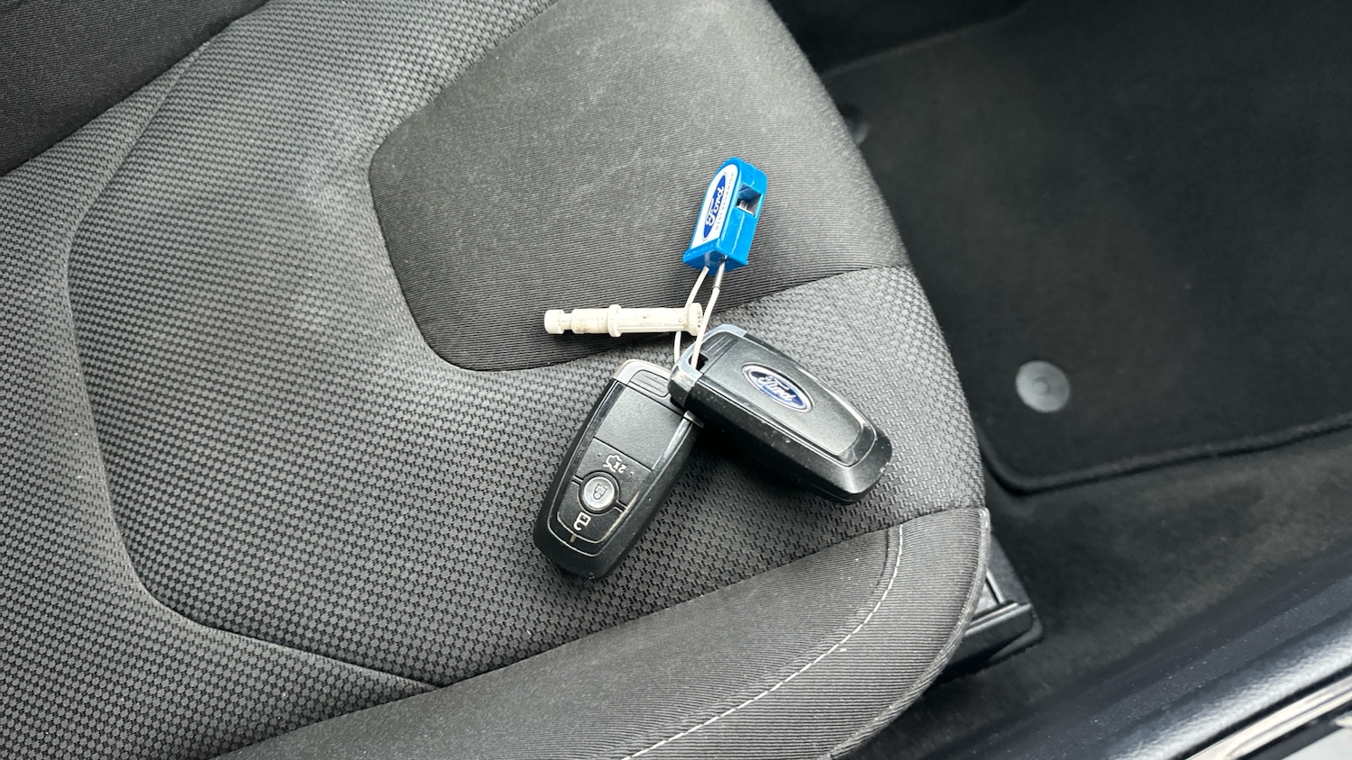 Used Ford S-Max 2017 for sale - 77651039: Photo 13