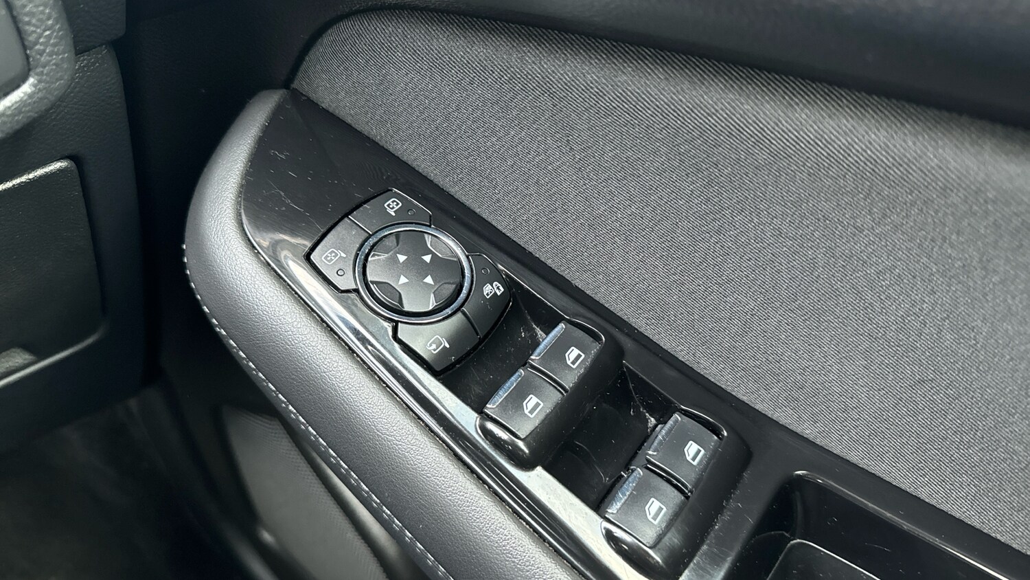 Used Ford S-Max 2017 for sale - 77651039: Photo 32