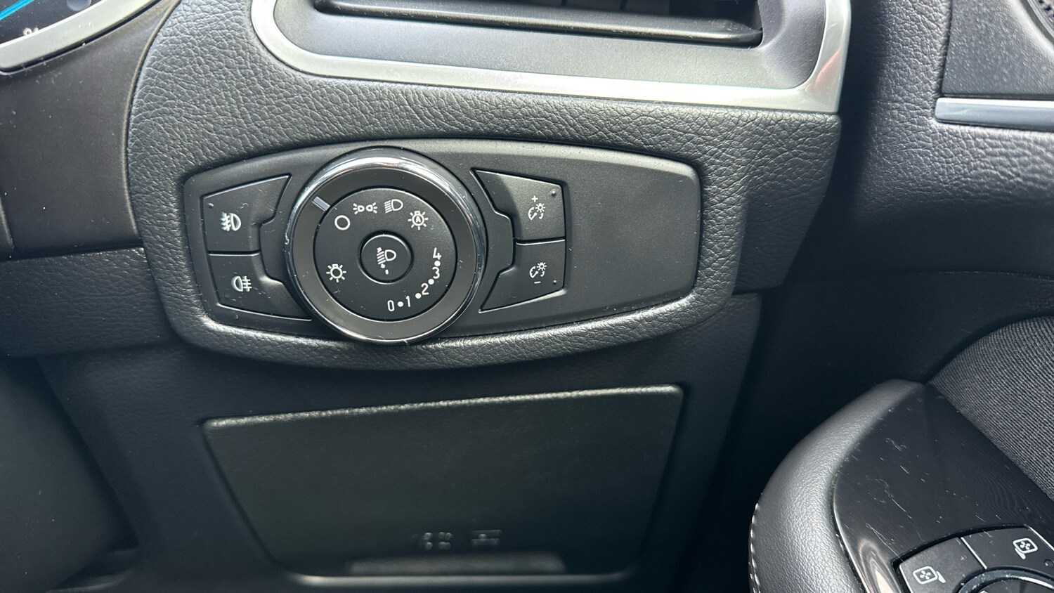 Used Ford S-Max 2017 for sale - 77651039: Photo 34