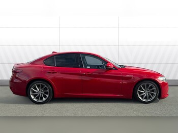 Used Alfa Romeo Giulia 2017 for sale - 75713495: Photo