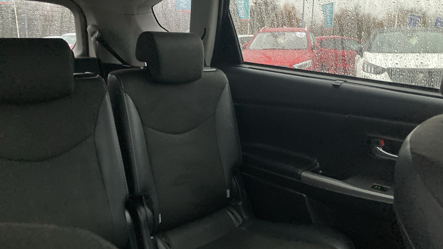 Used Toyota Prius+ 2020 for sale - 77282905: Photo 42