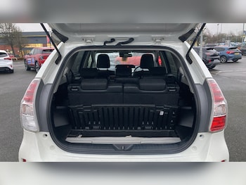 Used Toyota Prius+ 2020 for sale - 77282905: Photo