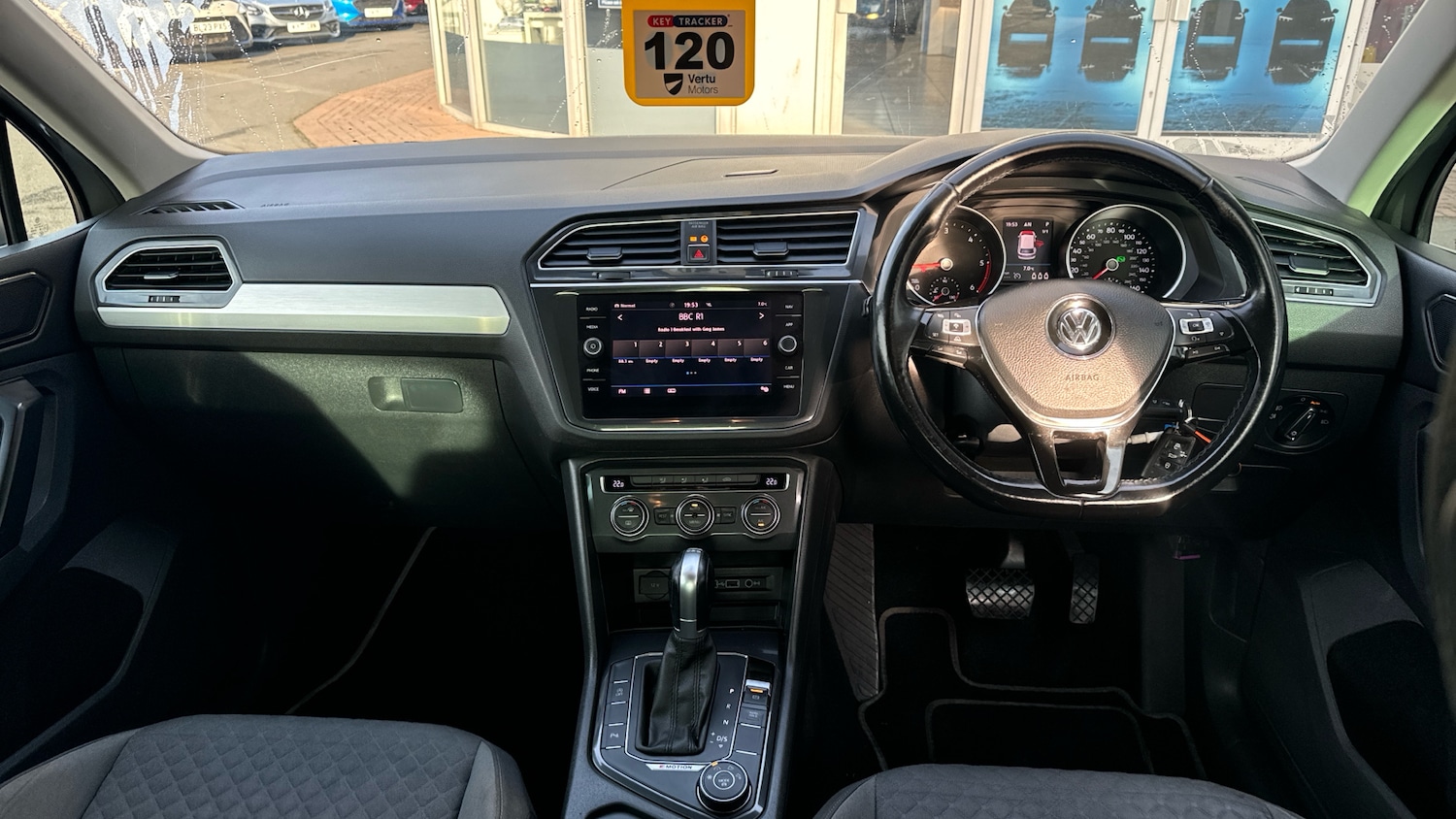 Used Volkswagen Tiguan 2018 for sale - 76414969: Photo 16