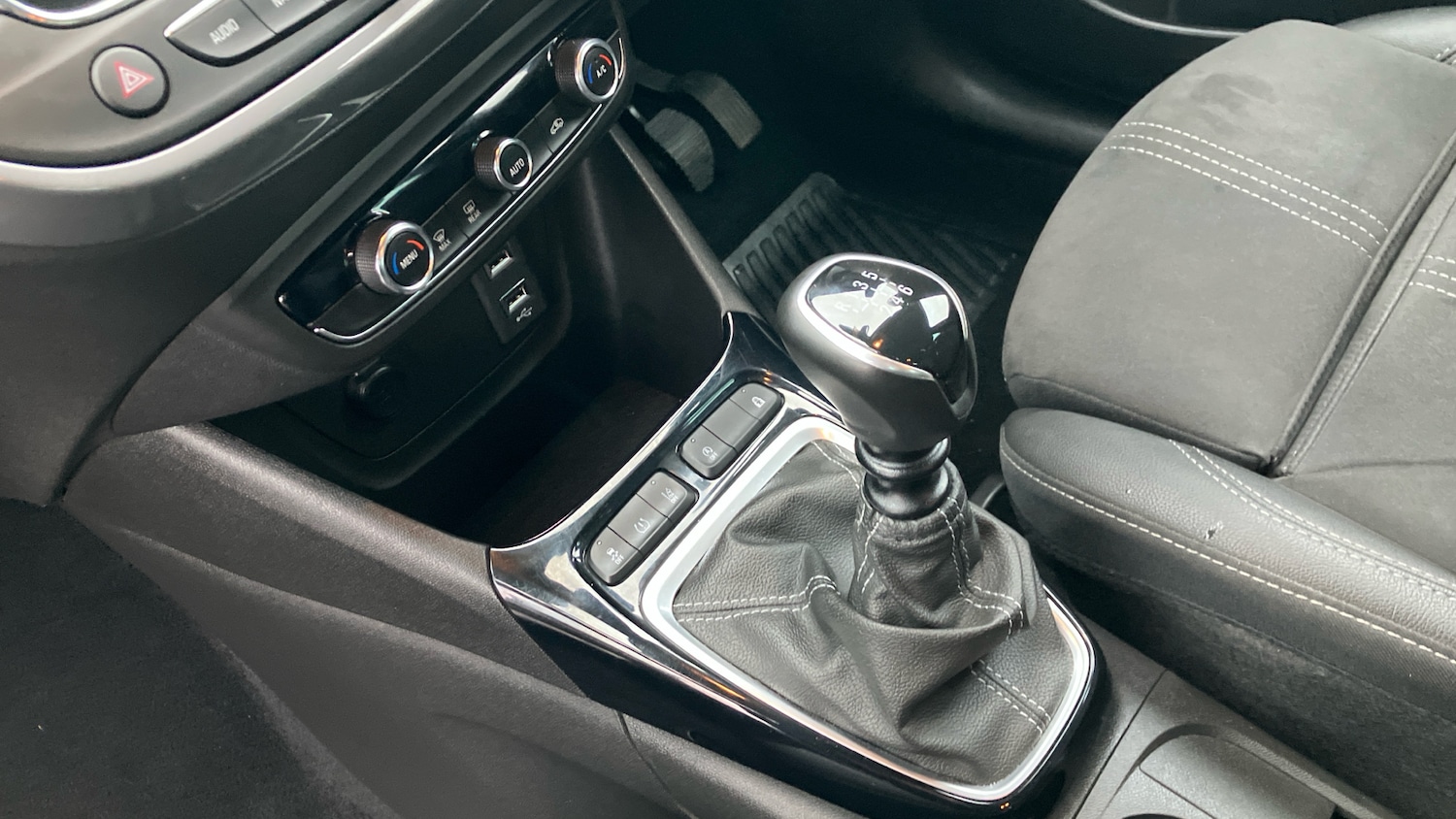 Used Vauxhall Crossland 2022 for sale - 77195170: Photo 20