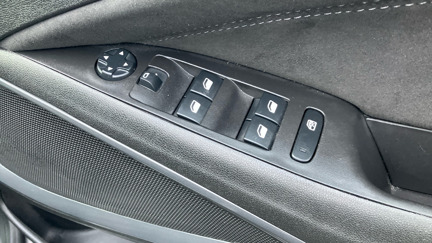 Used Vauxhall Crossland 2022 for sale - 77195170: Photo 47