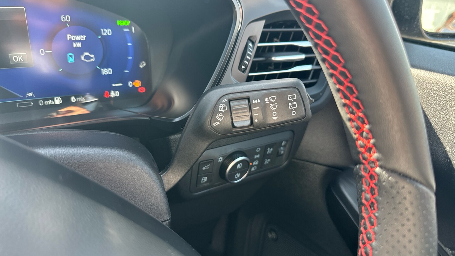 Used Ford Kuga 2024 for sale - 78175680: Photo 33