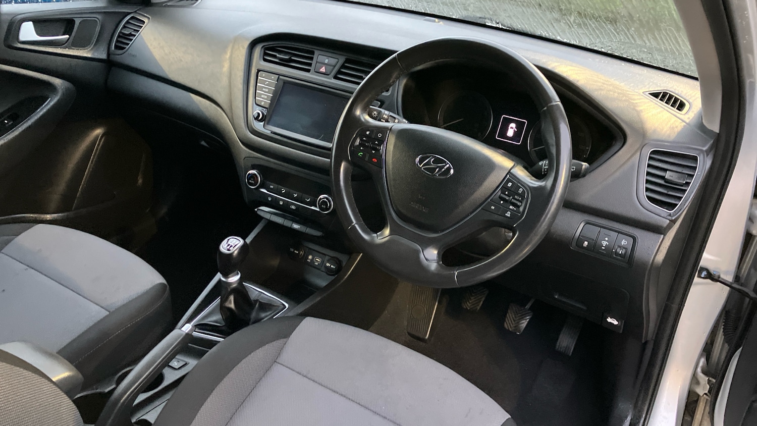 Used Hyundai i20 2016 for sale - 77220728: Photo 16