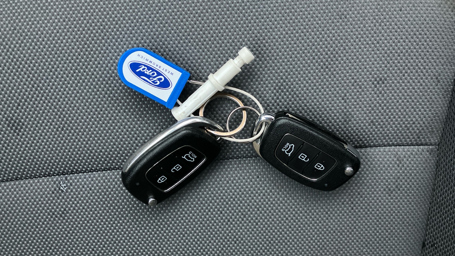 Used Hyundai i20 2016 for sale - 77220728: Photo 8