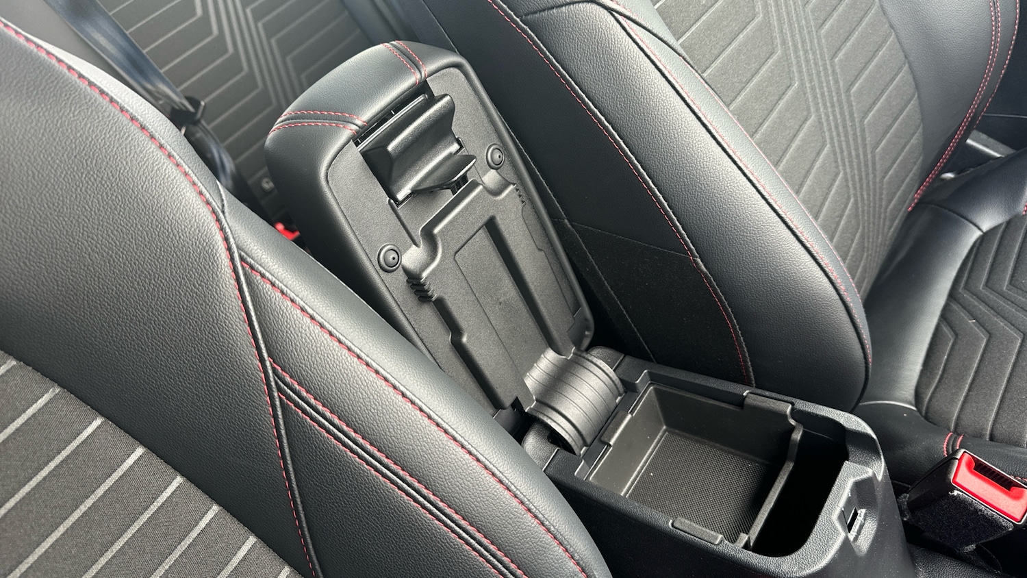 Used Ford Puma 2024 for sale - 77893216: Photo 40