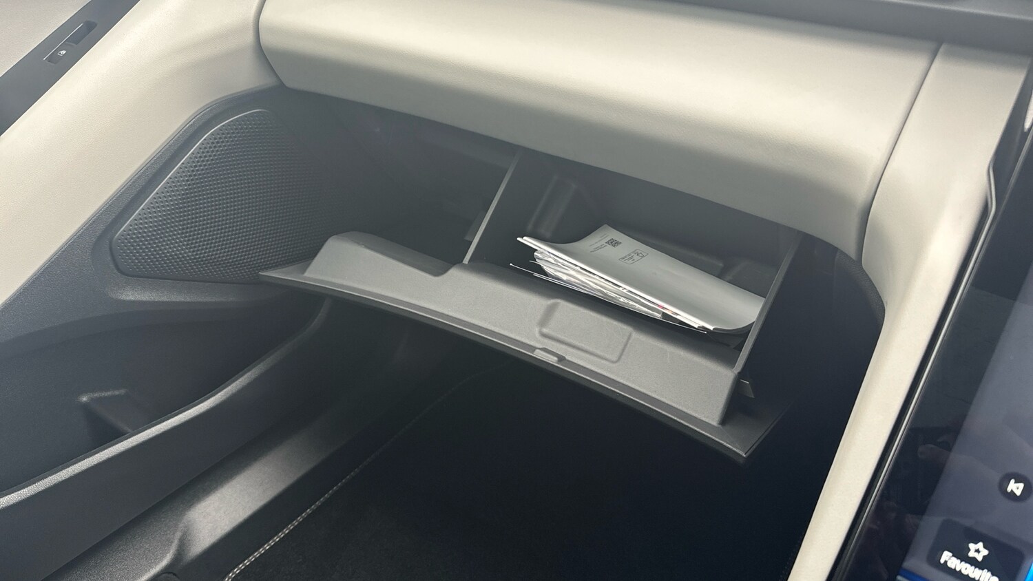 Used Ford Explorer 2024 for sale - 77700887: Photo 36