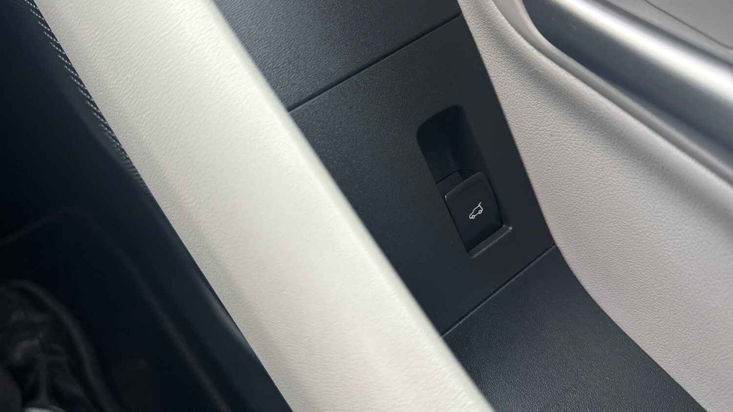 Used Ford Explorer 2024 for sale - 77700887: Photo 39