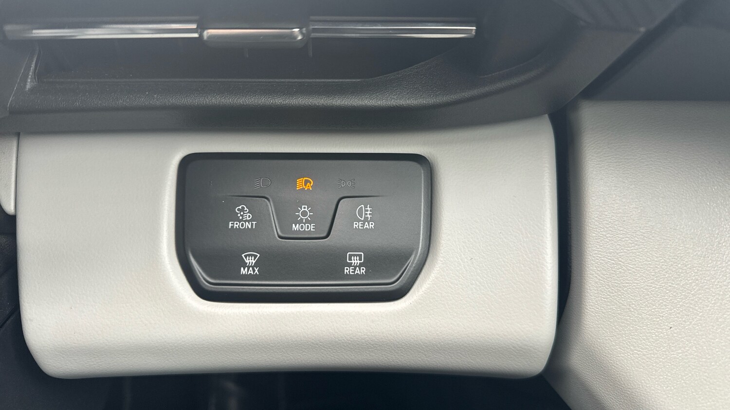 Used Ford Explorer 2024 for sale - 77700887: Photo 41