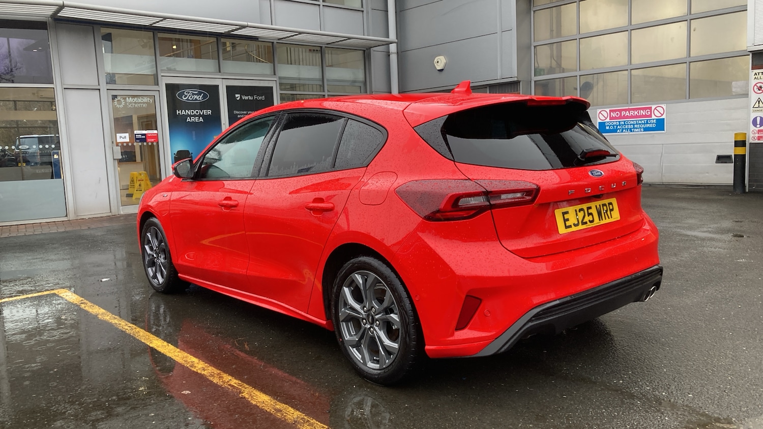 Used Ford Focus 2025 for sale - 77235368: Photo 2