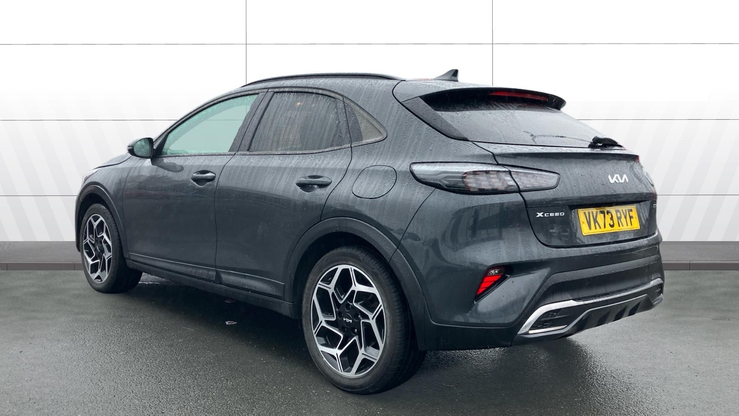 Used Kia XCeed 2023 for sale - 77532607: Photo 2