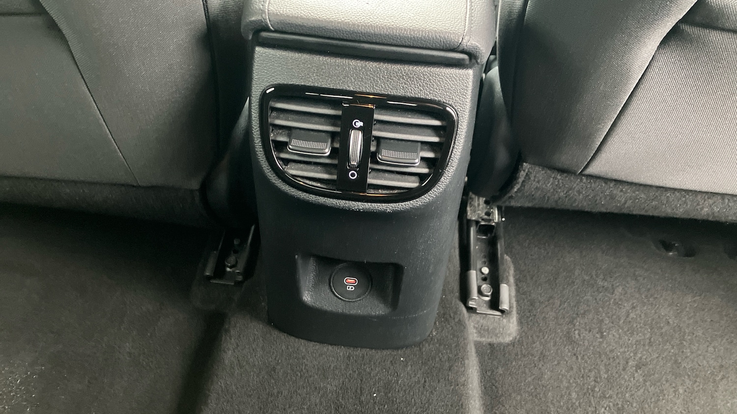 Used Kia XCeed 2023 for sale - 77532607: Photo 35