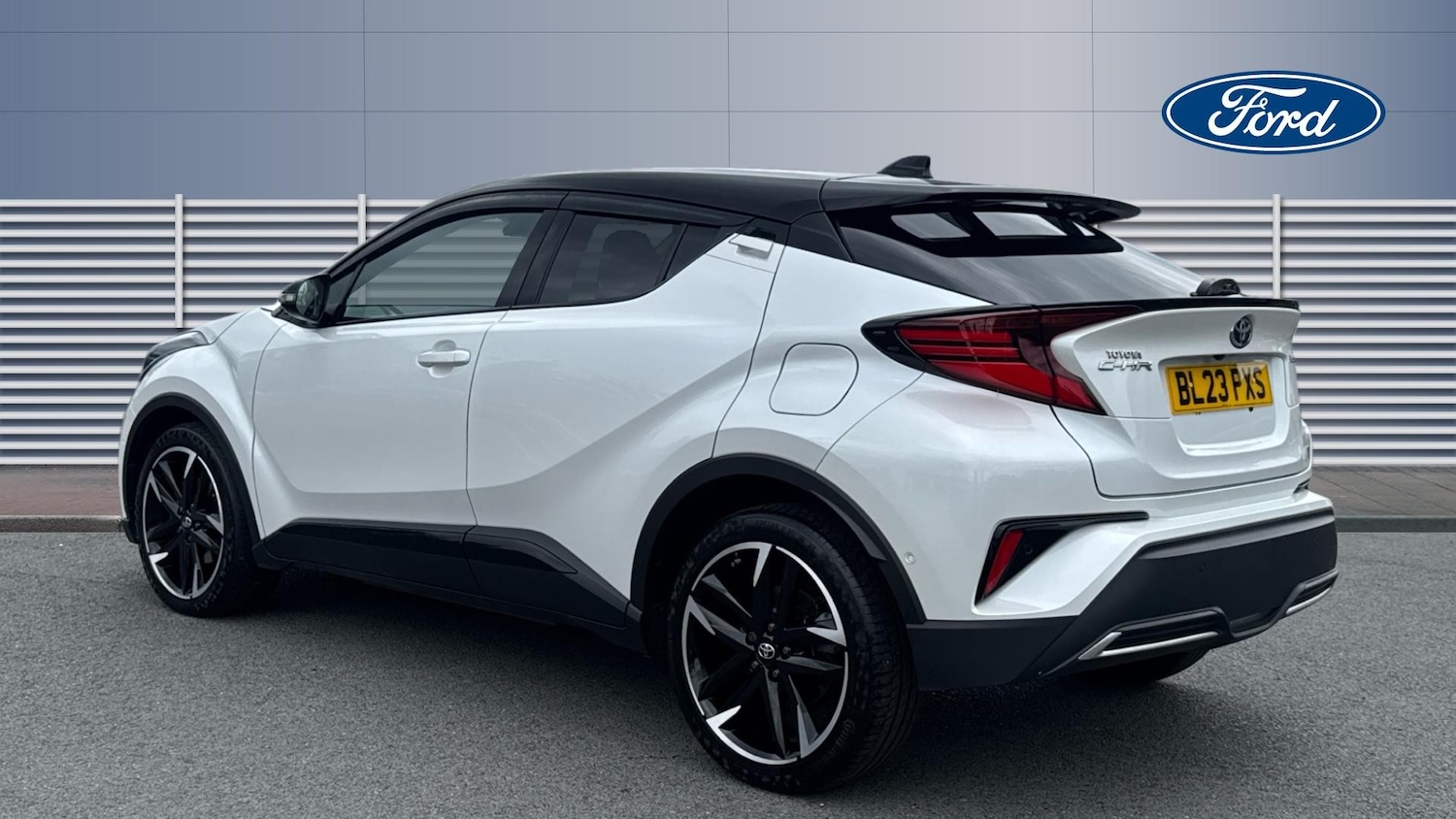 Used Toyota C-HR 2023 for sale - 76097312: Photo 2
