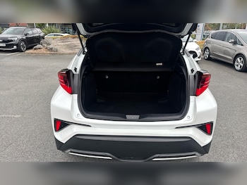 Used Toyota C-HR 2023 for sale - 76097312: Photo 4