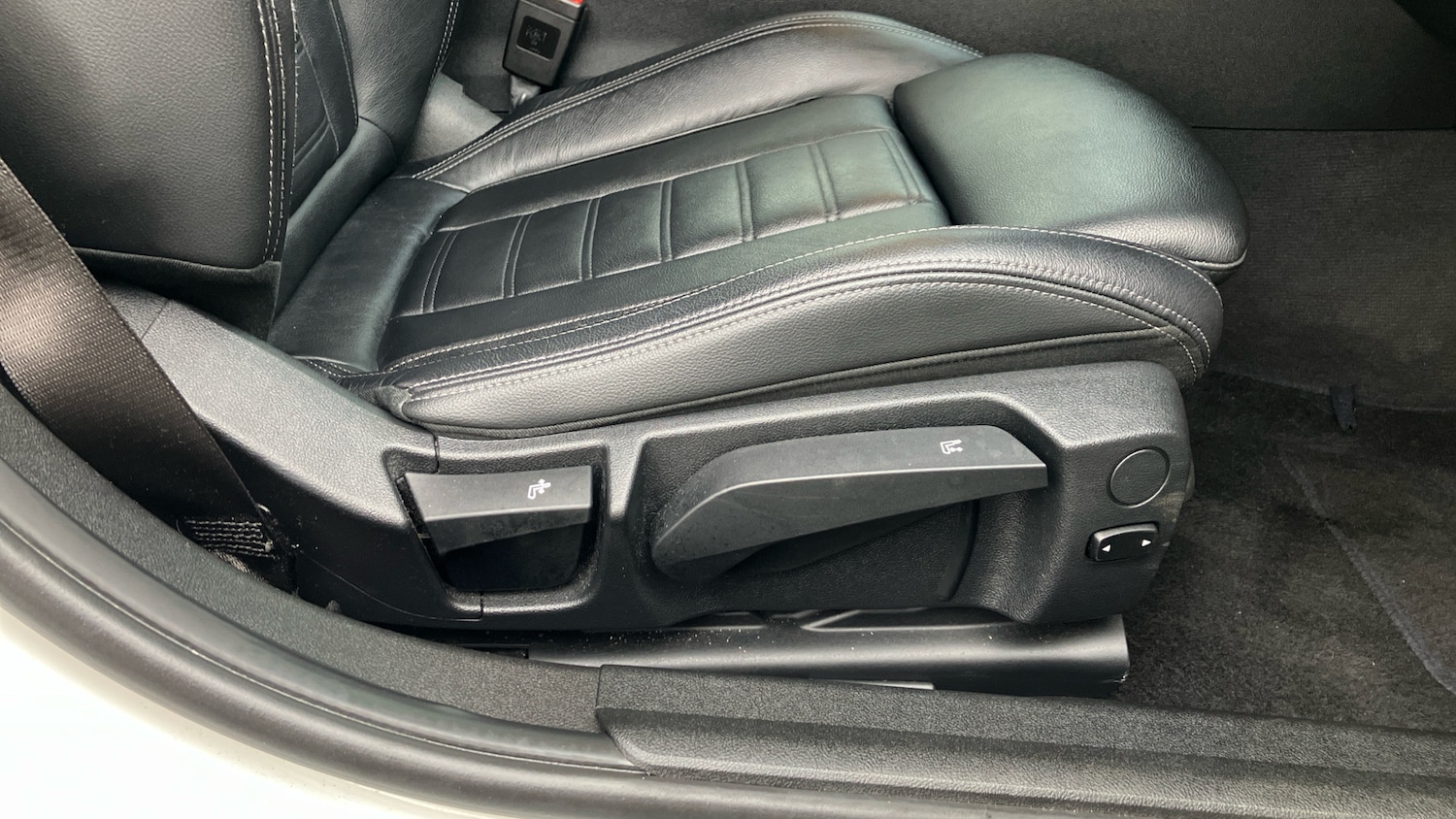 Used BMW 3 Series 2019 for sale - 76507280: Photo 54