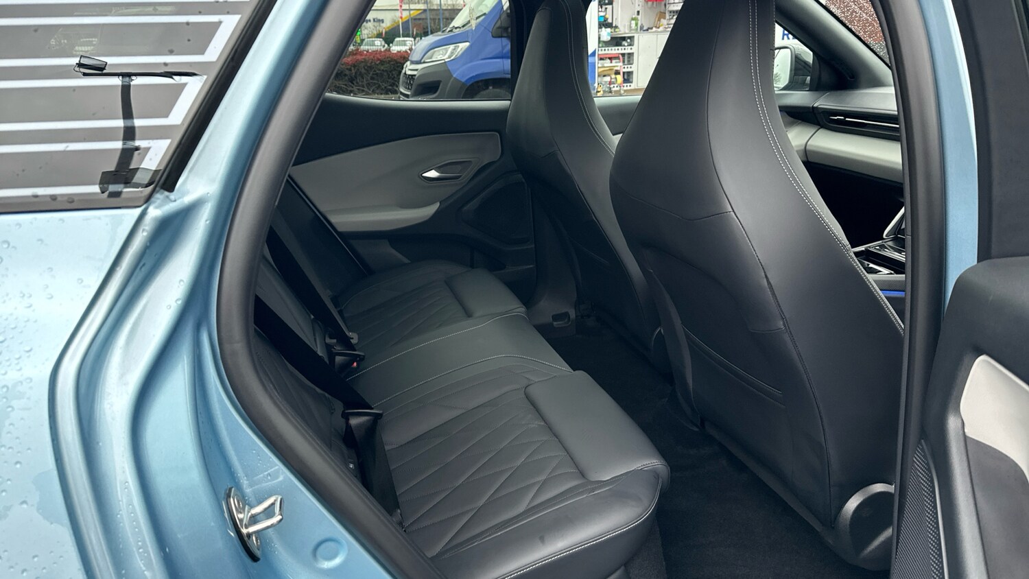 Used Ford Explorer 2025 for sale - 77416891: Photo 16