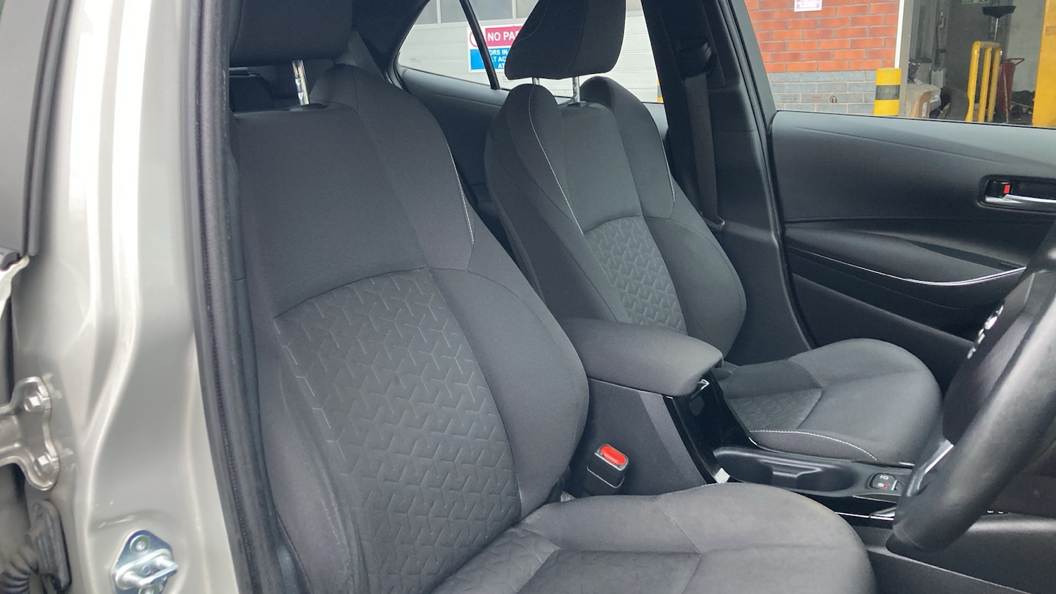 Used Toyota Corolla 2021 for sale - 77318250: Photo 30