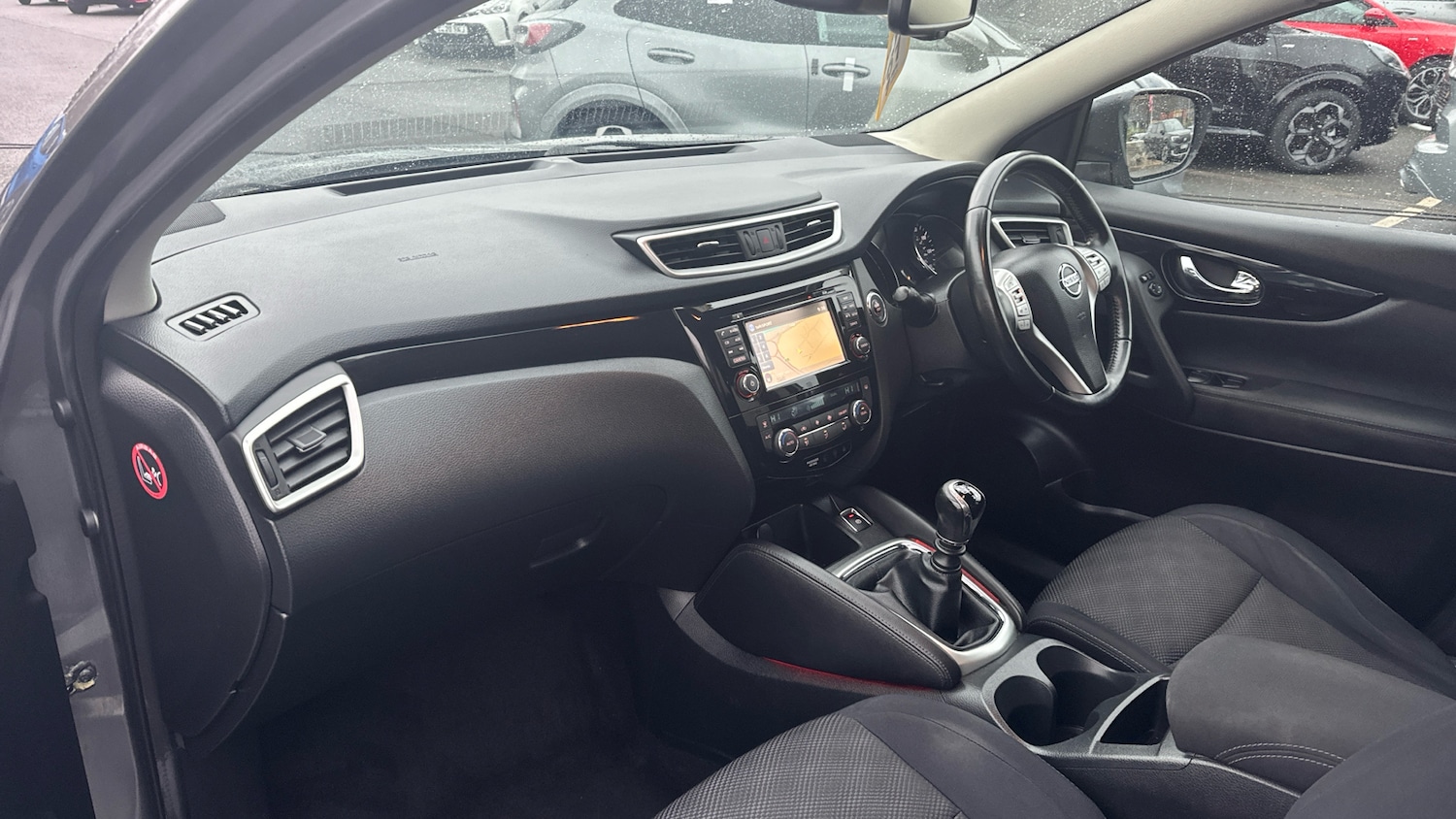 Used Nissan Qashqai 2017 for sale - 77300948: Photo 14