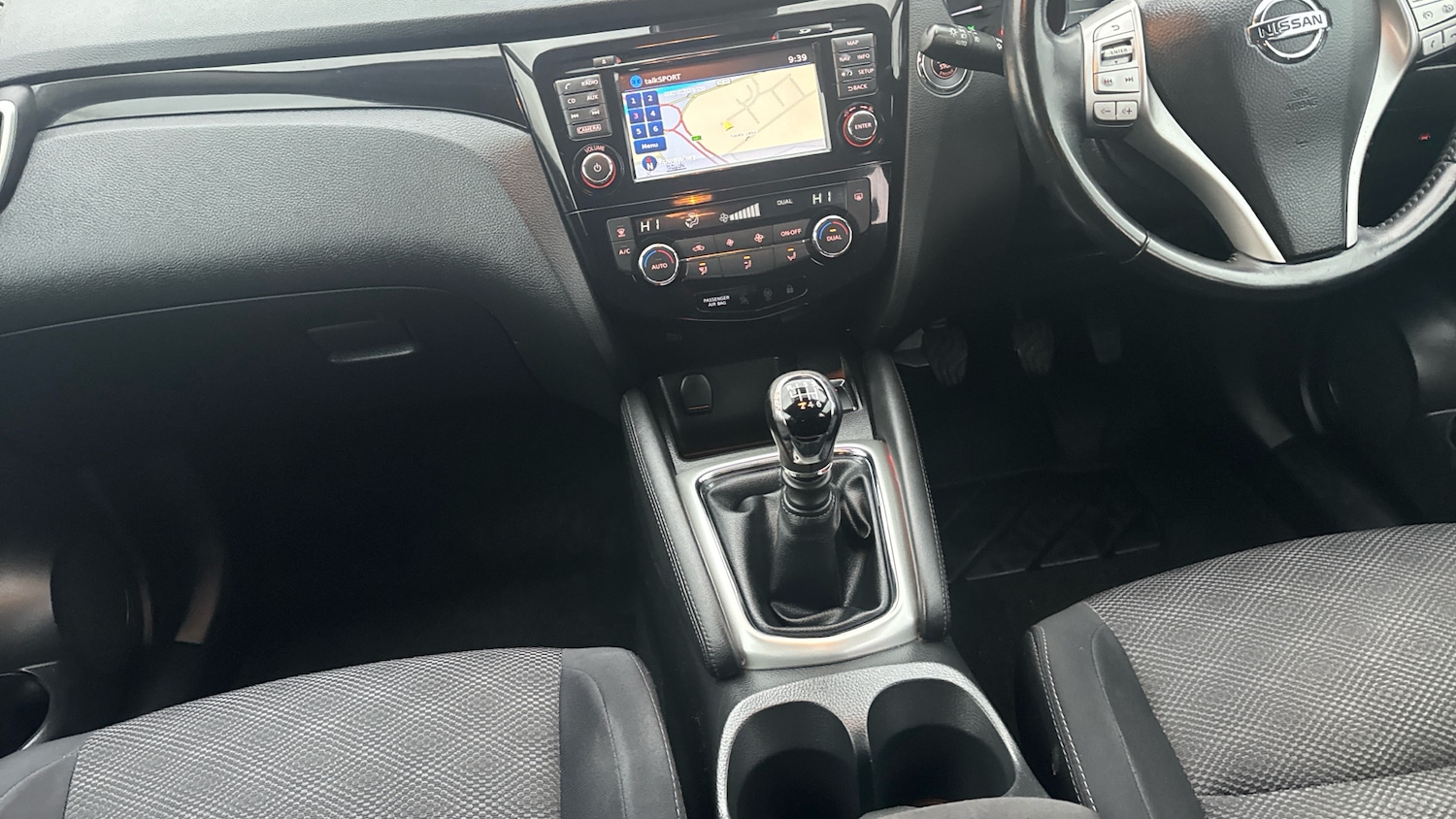 Used Nissan Qashqai 2017 for sale - 77300948: Photo 17