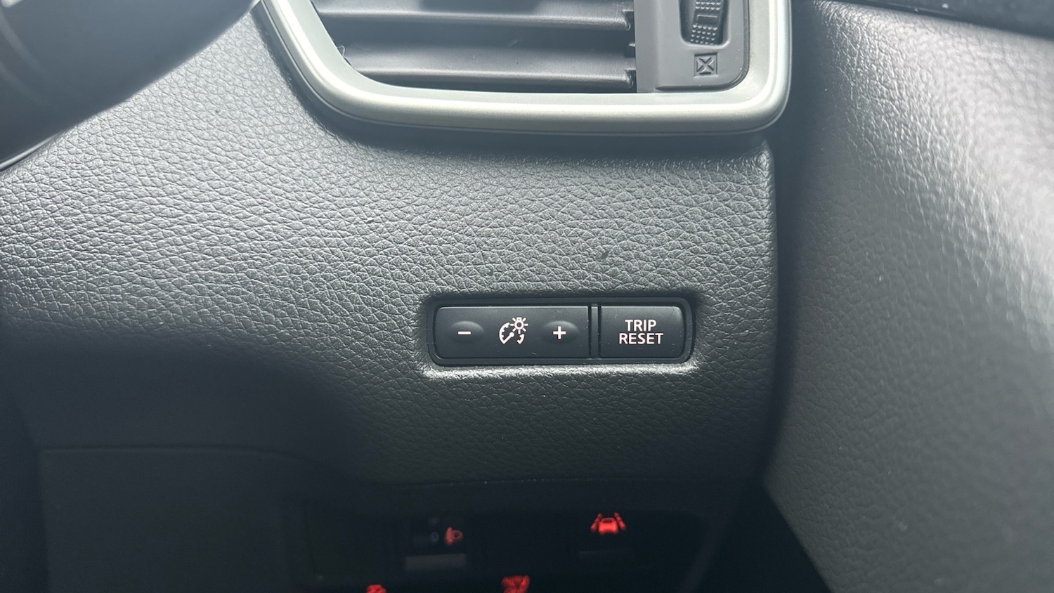 Used Nissan Qashqai 2017 for sale - 77300948: Photo 36