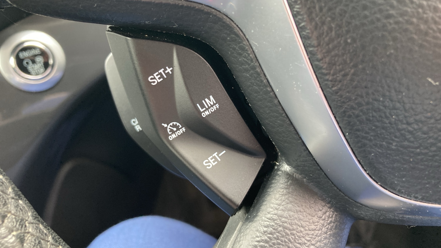 Used Ford Kuga 2015 for sale - 77812838: Photo 33